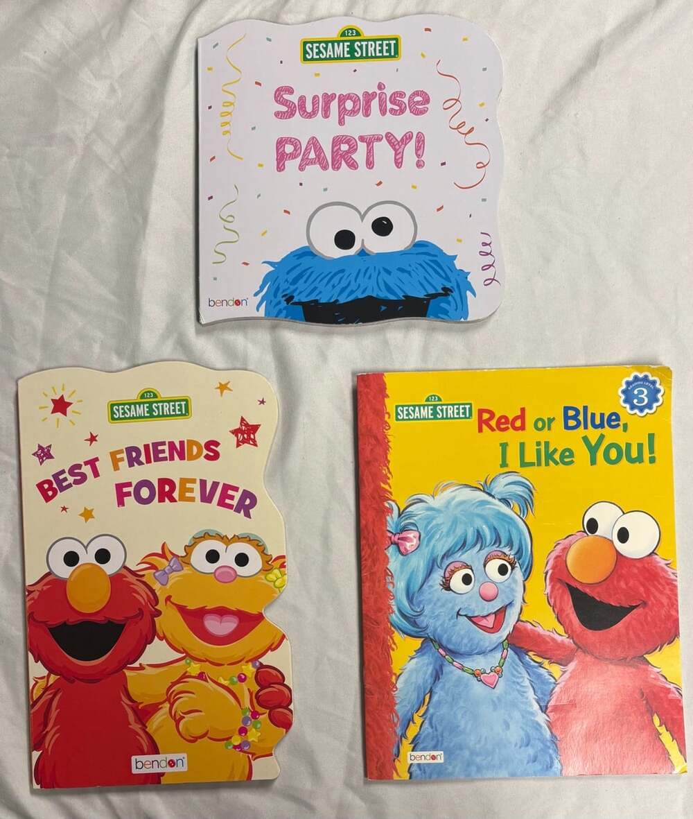 Sesame Street Bendon Board Books Lot of 3 Surprise Party Best Friends Forever Re